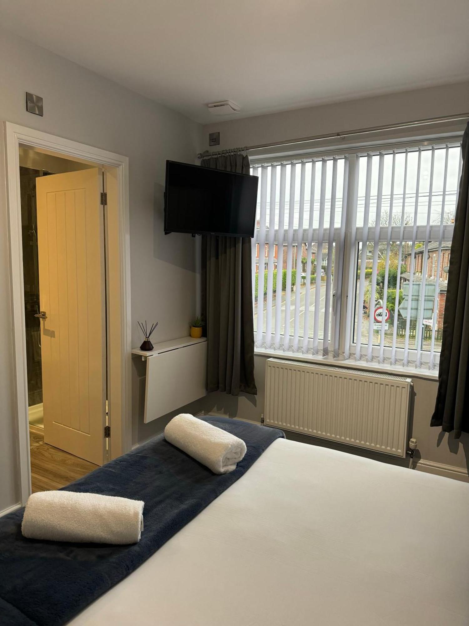Lymm Living Hotel Warrington  Exterior photo